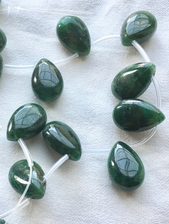 天然石 グリーンアベンチュリン 勾玉 大型 277g