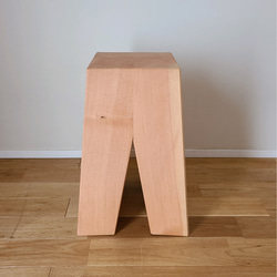彫刻のようなスツール　ピーラー　米松　オブジェ　サイドテーブル　置物　花台　椅子　無垢　天然　自然　木製　 3枚目の画像