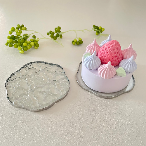 送料無料☆パステルカラーの苺ケーキ・アロマストーン・精油（オイル