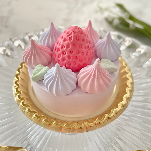 送料無料☆パステルカラーの苺ケーキ・アロマストーン・精油（オイル