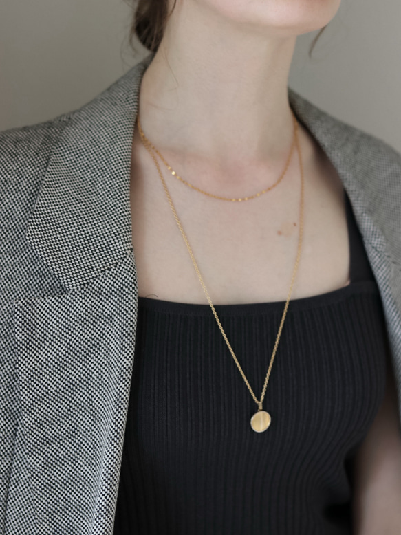 【限量套裝】14kgf花瓣choker &amp; 14kgf長波浪硬幣項鍊 第1張的照片