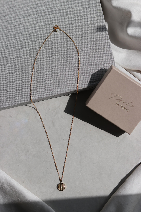 【限量套裝】14kgf花瓣choker &amp; 14kgf長波浪硬幣項鍊 第9張的照片