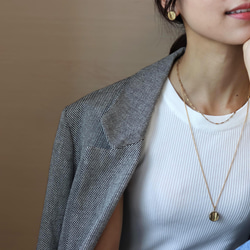 【限量套裝】14kgf花瓣choker &amp; 14kgf長波浪硬幣項鍊 第6張的照片