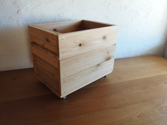 コロ付きりんご木箱 積み重ね式(浅型) フリーボックス・小物入れ 家具