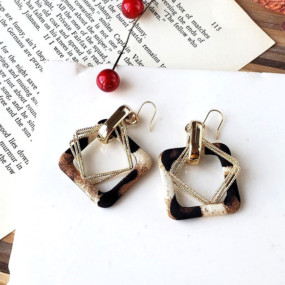 ☆レオパード アニマル柄 スクエア（ブラウン）×メタルパ－ツ 大ぶり