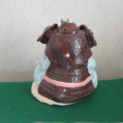 武将猫　五月人形　鎧　兜　スコ座り1点物　陶器　縁起物置物　招き猫　c30 5枚目の画像