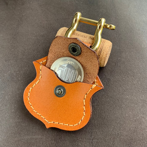 Valo Amuletti「Route 66」モチーフキーホルダー 栃木レザー