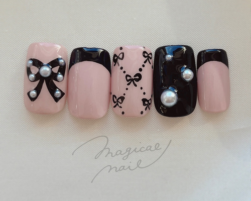 ♡ピンクと黒のガーリーチェック♡ ネイルチップ　ハンドメイド d4ac8e764eb0277b61b7843a4a3f19
