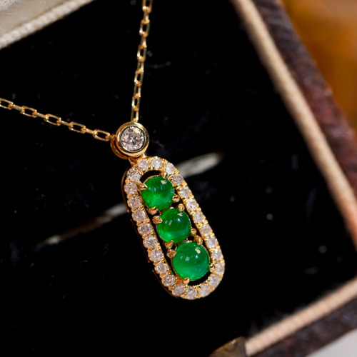 天然ダイヤモンド付きエメラルドペンダントk18 ネックレス・ペンダント  