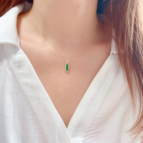 天然ダイヤモンド付きエメラルドペンダントk18 ネックレス・ペンダント  