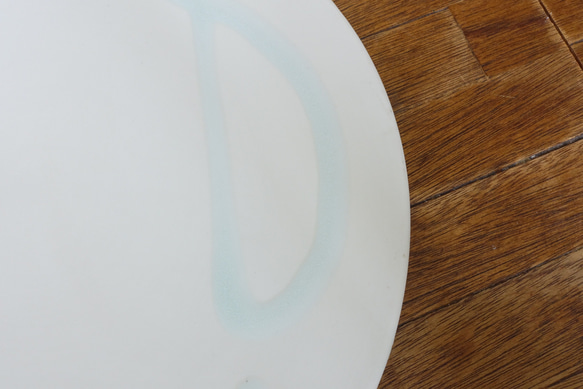 白磁・青磁釉流し掛け大皿（約36.5cm） 8枚目の画像