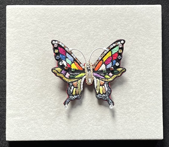 ⭐️あんころ様オーダー品⭐️ 蝶のブローチ 2枚目の画像