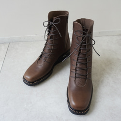 作戰靴繫帶靴棕色超輕鞋底 4 公分平跟 第2張的照片
