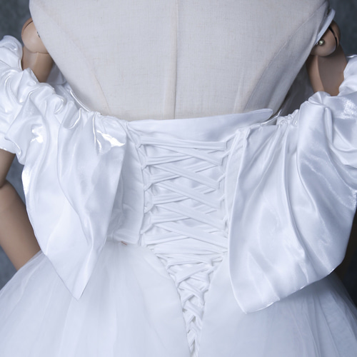 高品質！ウェディングドレス 光沢サテン 編み上げ オフショルダー  