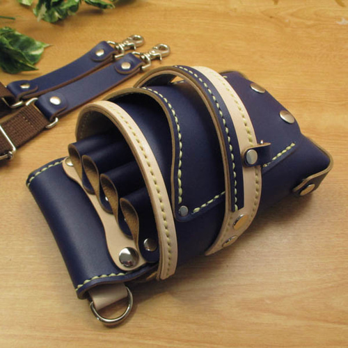 ネイビー＆ナチュラル　４丁差し　本革シザーケース　SCA-32/LNE 手縫い 本革 4丁差し シザーケース (ネイビー＆ナチュラル) SCA-32