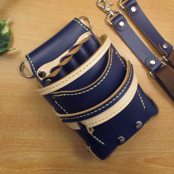 ネイビー＆ナチュラル　４丁差し　本革シザーケース　SCA-32/LNE 手縫い 本革 4丁差し シザーケース (ネイビー＆ナチュラル) SCA-32