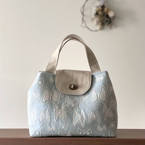 ミナペルホネン sky flower ライトブルー ムータバッグ 3wayトート