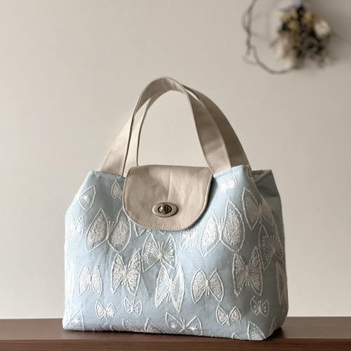 ミナペルホネン sky flower ライトブルー ムータバッグ 3wayトート