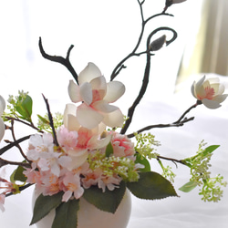 【ひな祭りにもピッタリ】マグノリアと桜の和アレンジ　桜　春　上品　ピンク 4枚目の画像