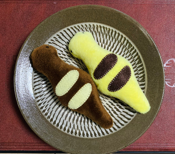 幸運の黄色いツチノコ ぬいぐるみ ikuko 通販 17117832｜Creema