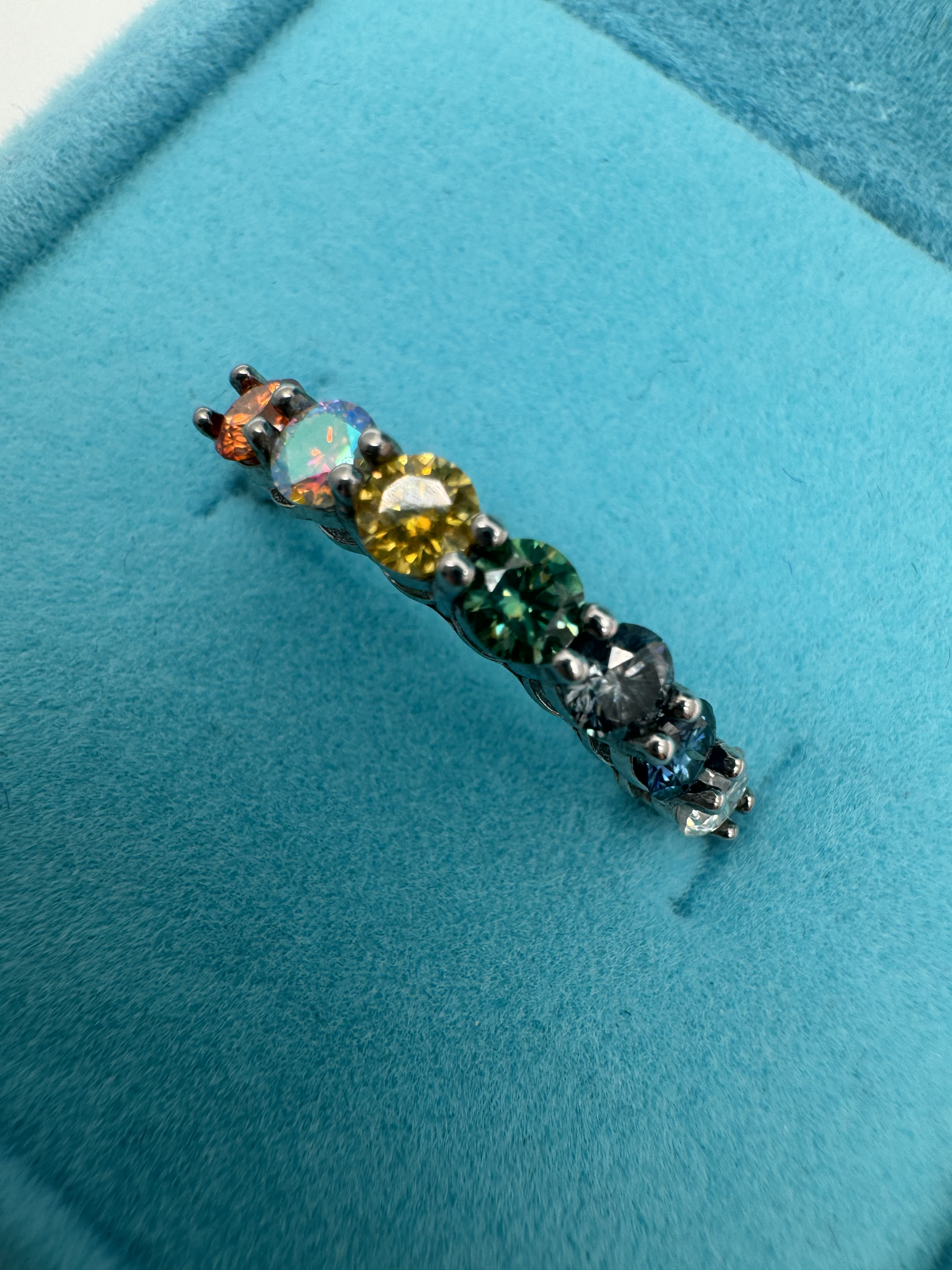 ７色のモアサナイトリング　S925＋ロジウムコーティング(プラチナメッキ)