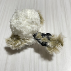 ふわふわの糸で編んだシマエナガのぬいぐるみ 3枚目の画像