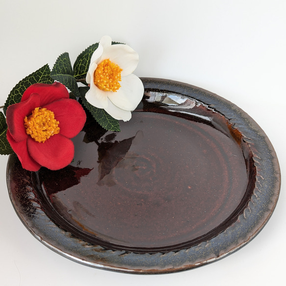 ブラウンのリム皿 【手仕事 民藝 和 陶器】 大皿 酒津焼 kazu pottery