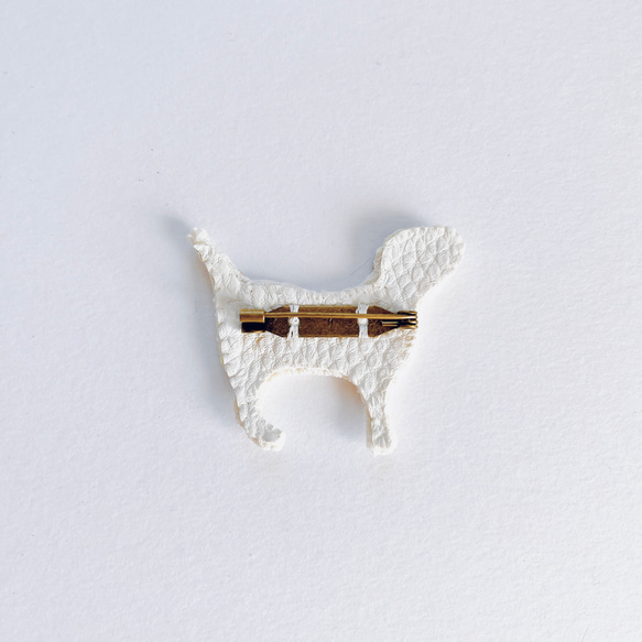 inu brooch #刺繍 #犬 #ジャックラッセルテリア　#プードル #キャバリア #コーギー 3枚目の画像