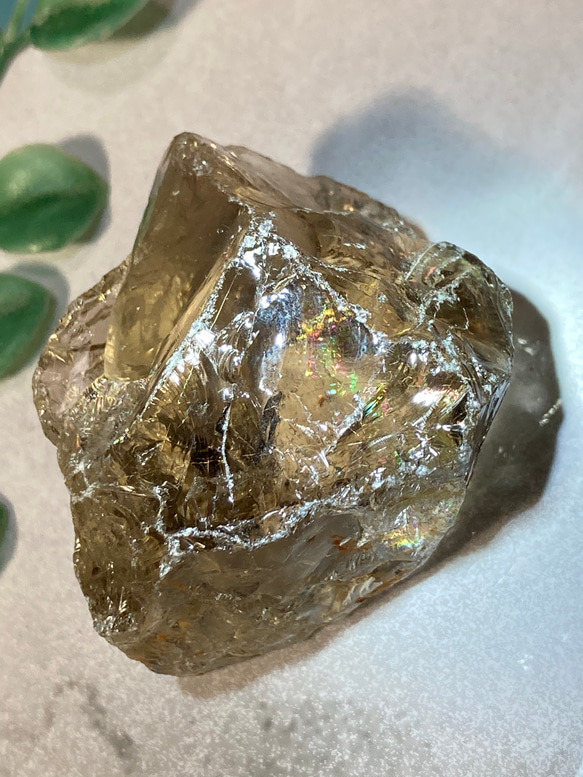 ルチル内包✨ レインボー スモーキークォーツ 　かち割り　水晶　原石 6枚目の画像