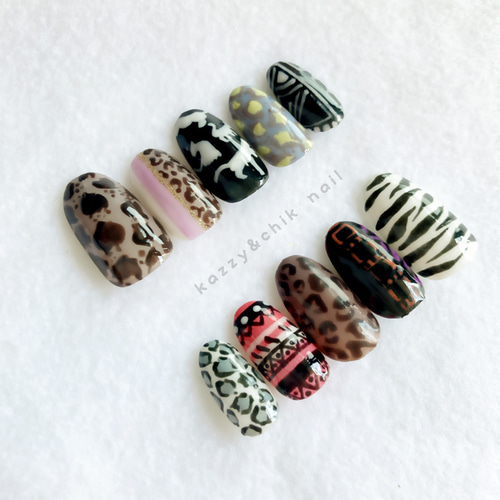 ネイルチップ 〜 フェミニン アニマル〜 アニマル柄 動物 カラフル 白