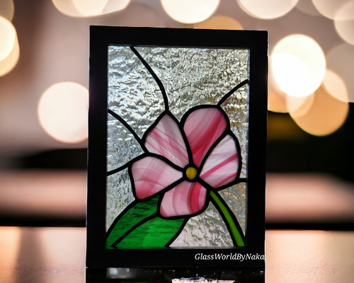 サンキャッチャー♡ハンドメイド「ガラスの花びら♡」 サンキャッチャー♡ハンドメイド「ガラスの花びら♡」