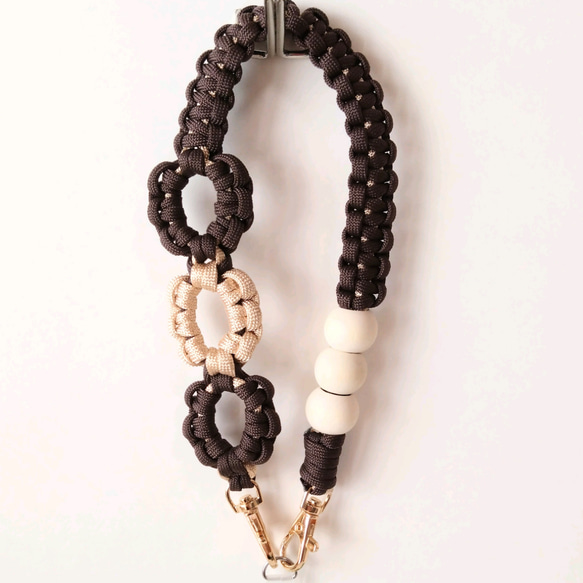 ✤パラコード✤ハンドストラップ✤花モチーフ&ウッドビーズ✤ その他