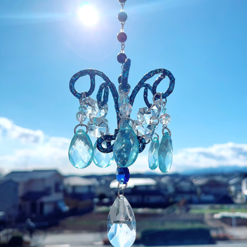 青く輝くサンキャッチャー シャンデリアオーナメント モビール