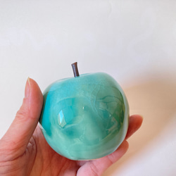 ワケありの逸品　トルコブルーガラス釉のリンゴ 4枚目の画像