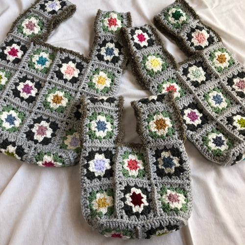 さえら　ヒスクローネ レース　花のモチーフの トートバッグ トートバッグ 刺繍レース フラワーモチーフ 花柄 ワンショルダー