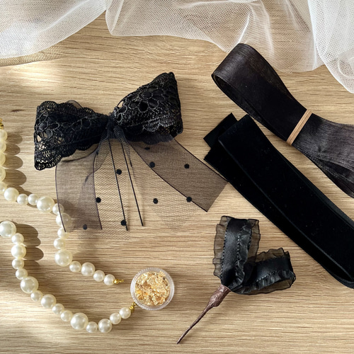 送料無料》♡パールチェーンとブラックリボンの髪飾り♡卒業式 成人式