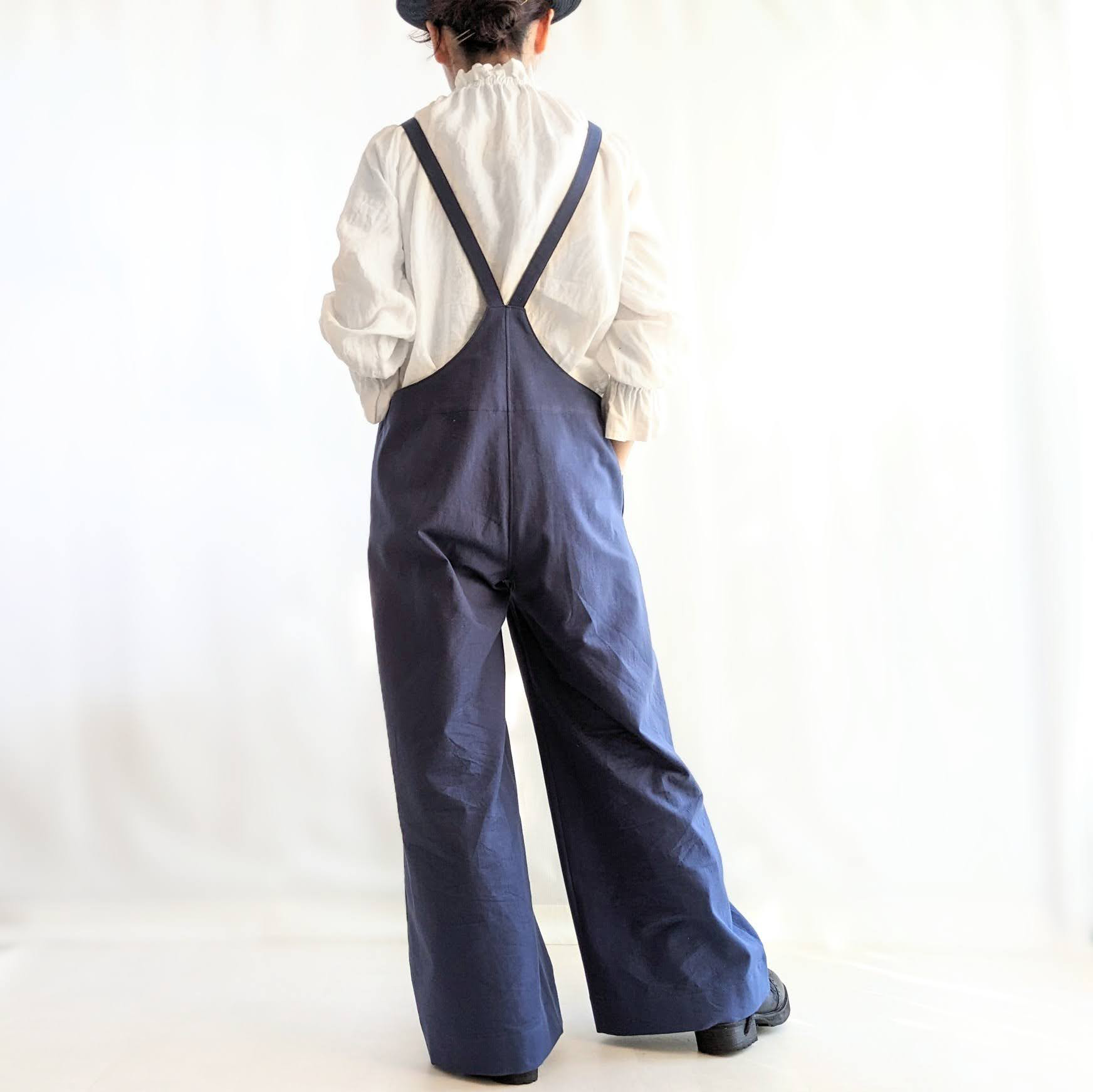 大人のためのサロペットパンツ（瑠璃色　コットンツイル）