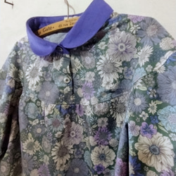 受注製作✨春待ちお花のギャザーブラウス　グリーン✖青紫　5〜6部丈袖　　 10枚目の画像