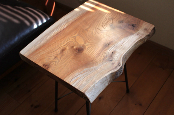 天然木 欅のアイアンサイドテーブル　コーヒーテーブル　リビングテーブル 5枚目の画像