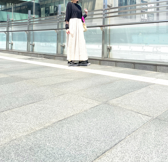 ＜バイカラー＞大人可愛いジャンパースカート　Black✖️natural　linen 7枚目の画像