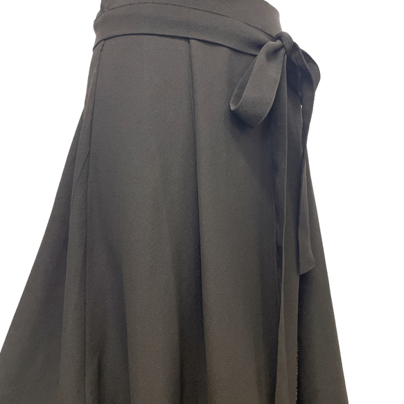 アクセントカラースカート フォーマル 着物リメイク ウエストゴム 和柄 調整付 フリーサイズ 黒 B60110 5枚目の画像