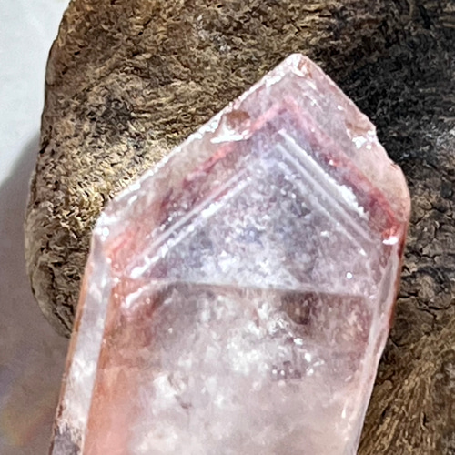 龍脈水晶✨ファントムヘマタイトインクォーツポイント原石ラフストーン