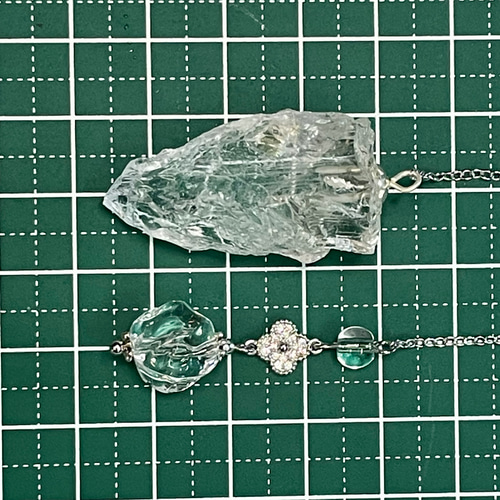 ★限定ご提供★透明☆ヒマラヤ水晶【ヒマラヤ産ラフカットペンデュラム♢金具付】❤️ ヒマラヤ水晶（ラフカット）と活性加工ビーズのペンデュラム