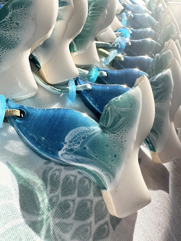 ホエールテール(幸運のお守り) クジラの尻尾 キーホルダー バッグ