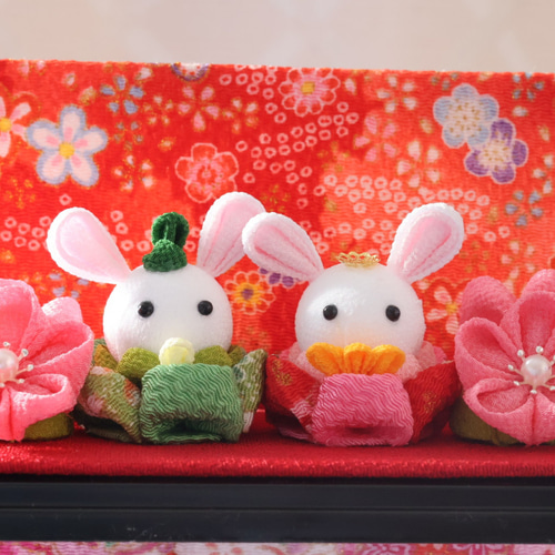 お値下げ】つまみ細工 ケース入りうさぎのおひなさま ひなまつり