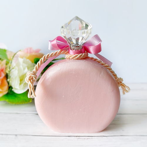 スーパービューティ♡ パールデザイン香水瓶モチーフが可愛いシンプルボレロ♪ 桜のパフュームボトル☆手彫り 春の訪れ 枯れない花 母の日