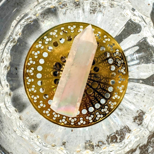 春色新作2024クリスタルチューナー4096Hz 光高波動オーラ虹色水晶