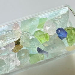 宝石マジックボトル　宝石の原石　7種の天然石さざれ入りガラスのミニボトル　セット 6枚目の画像