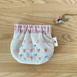 巾着袋 ねこ 花 刺繍 ほっこり ダーニング 可愛い 小物 リネン 小物