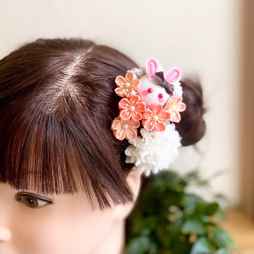 つまみ細工 子どもが喜ぶ髪飾り ♥うさぎと桜♥ ぱっちんどめ